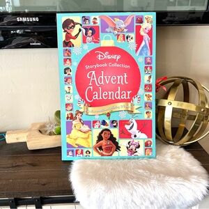 Disney Storybook Creation Advent Calendar w/ 24 Books Igloo Books